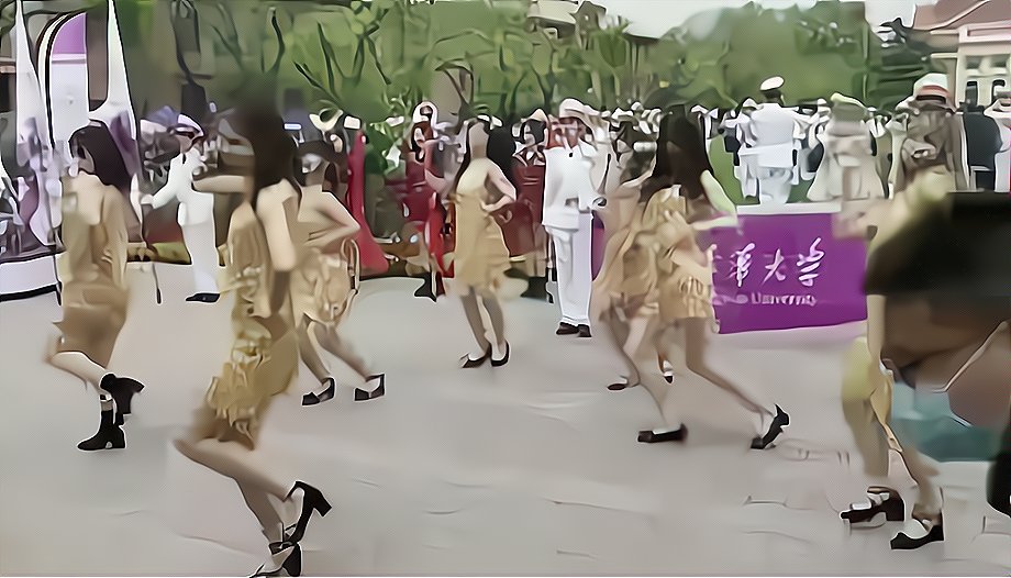 媒体评清华大学校庆女团舞,都表达了哪些观点?