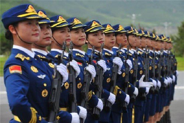 分列式和阅兵式 区别？