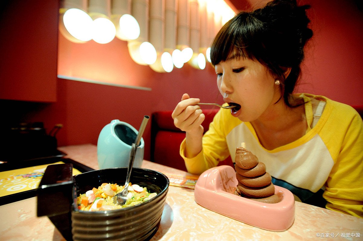 成人拉绿色大便是怎么回事