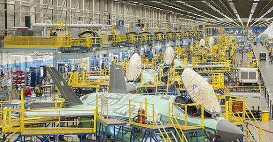 点赞！“90后”小伙数字化装配运20，赢得了网友怎样的称赞？