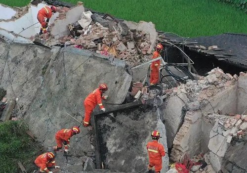 新疆克孜勒苏州阿合奇县发生4.3级、5.2级地震，当地处于什么地震带？