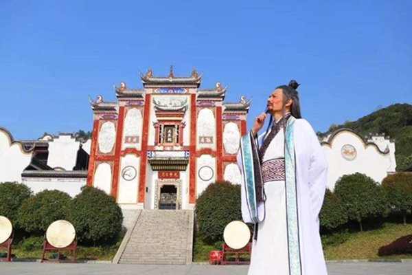 纪念屈原的古诗词有哪些?