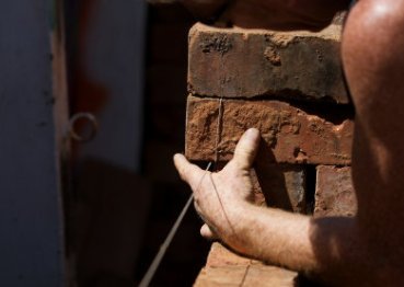 一线城市瓦工月薪两万,瓦工这一行业的前景如何?