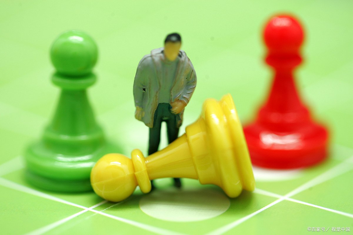 孟非的《随遇而安》中，他是怎样面对挫折的呢？