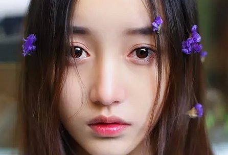 如何淡化法令纹？