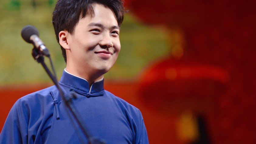 女网红晒聊天记录,郭麒麟主动约她去酒店,难道要学王校长,你怎么看?