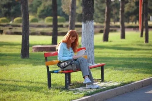 中国人日均休闲时间是多少个小时？