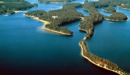 湖用英语怎么说