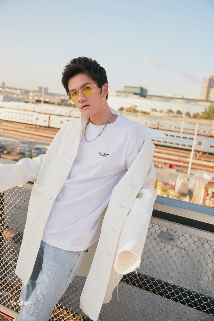 英雄联盟若风为什么是说是世界第一卡牌？