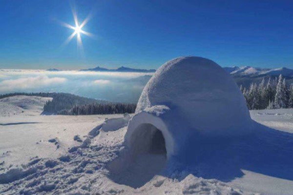 北极冰屋保暖的原因和 内冰壁不化的原因