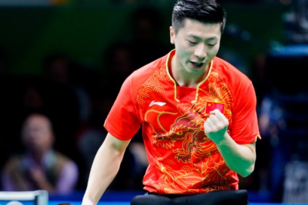 马龙和许昕相比来说，谁能在下届奥运会为国出战？