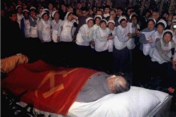 一九七六年发生了那些大事?