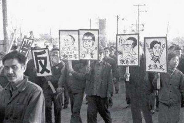 一九七六年发生了那些大事?