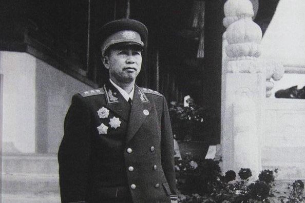 求刘亚楼的简介