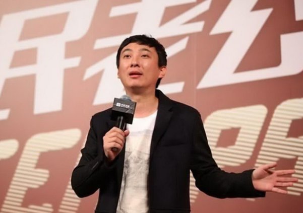 王思聪将放出孙一宁史诗级大料！机场发朋友圈宣战：看我锤她，你怎么看？