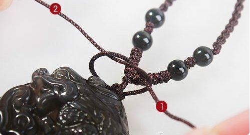 如何给玉坠打结