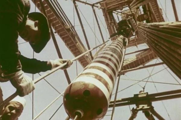 对于福岛核废水污染,俄罗斯科学家提出用氢弹轰击靠谱吗?