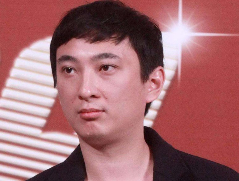 王思聪将放出孙一宁史诗级大料！机场发朋友圈宣战：看我锤她，你怎么看？