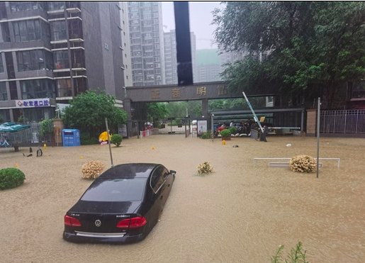 河南暴雨破极值，一小时降雨量达到多少？