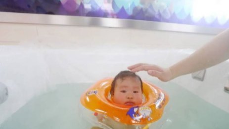 婴儿泳池溺水获救，家长索赔150万，店家：愿走法律程序，怎么看？