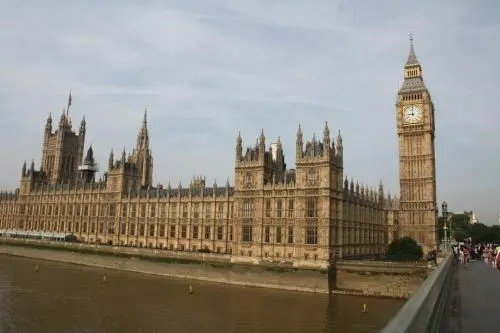 英国、德国是欧洲地区吗？