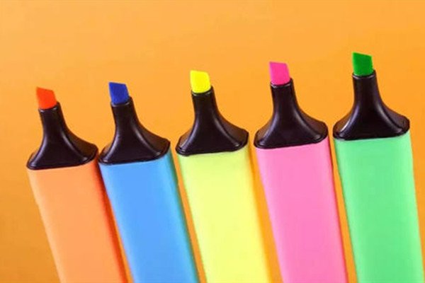 一支笔含十种毒引发网友热议,如何判断用的笔是否安全?