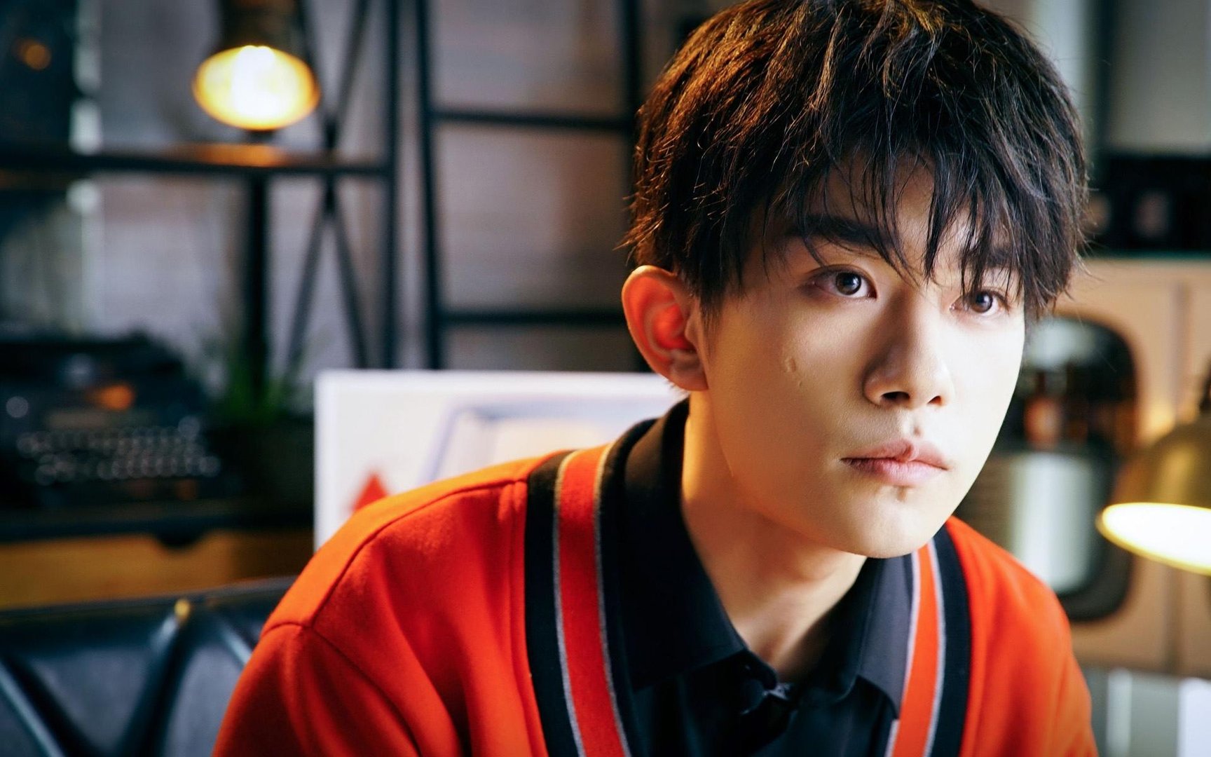 易烊千玺被保洁阿姨误以为是检查人员，还有哪个明星也有过尴尬经历？