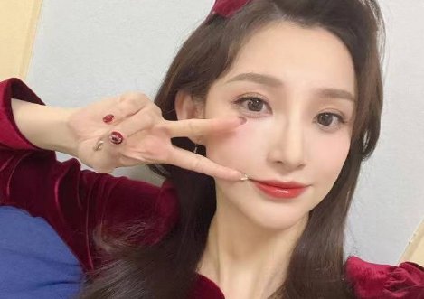 90后美女主持人马凡舒被“漂亮”刷屏，她当初是如何入行的？