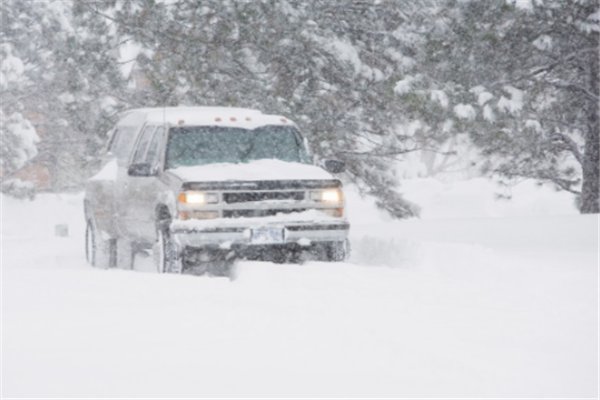 内蒙古特大暴雪：学校停课，机场关闭，当地现场的情况怎么样？