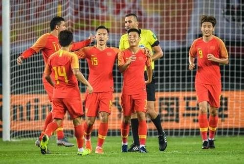 李铁承认国足表现不好,他认为国足的不足之处在哪里?