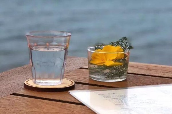 南京女孩开网店卖人生故事，销售量如何？