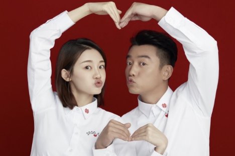 苗苗换情侣头像为郑恺新剧打call，他们夫妻之间的感情如何？