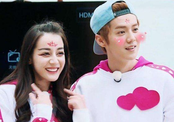 迪丽热巴和鹿晗的亲吻照是真的吗？