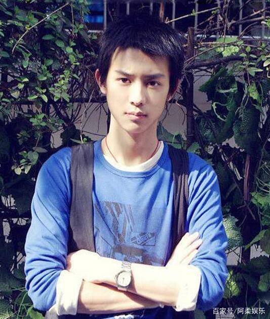 他是北京大学的传奇校草，因一张照片爆红网络，现状如何？