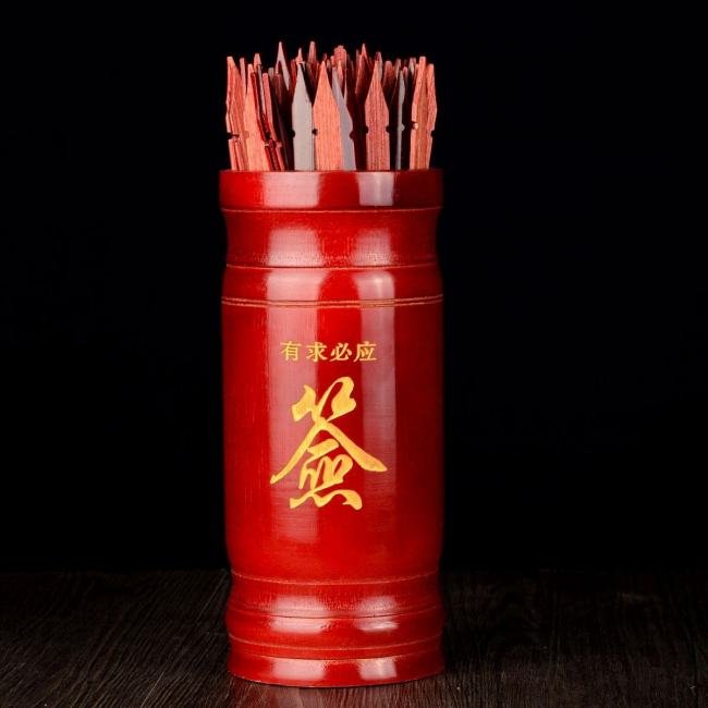 南京鸡鸣寺求姻缘需要花多少钱？包括求签和解签。急求