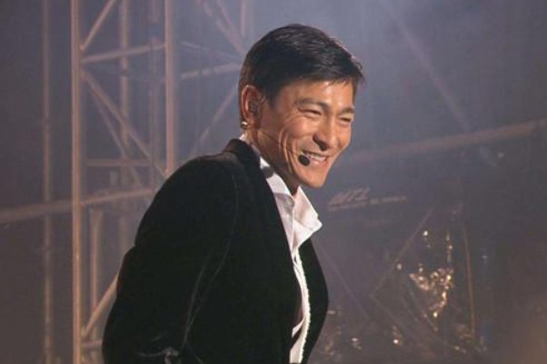 刘德华自曝教女儿做作业气的直骂人,辅导孩子功课该如何控制情绪?