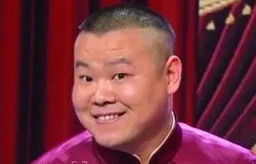 医生神似岳云鹏被误认求合影，岳云鹏算不算最大众脸的明星？