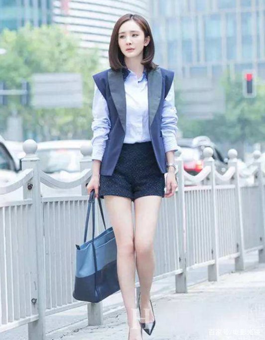 盘点娱乐圈中拥有最美大长腿的女星，看看哪位最逆天？