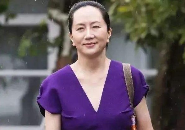 孟晚舟重获自由，上千个日夜的波澜起伏，她是如何做到面不改色的？