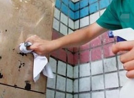 如何快速去除透明胶或双面胶留下的痕迹