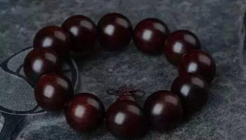 新买的小叶紫檀如何盘玩