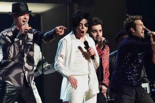 杰克逊最震撼的演唱会是哪一场？