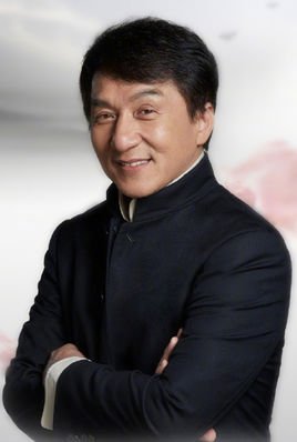 成龙的原名到底叫房仕龙还是陈港生，哪个是最初的