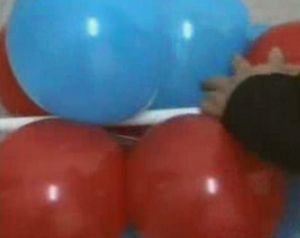 气球拱门没有架子怎么做