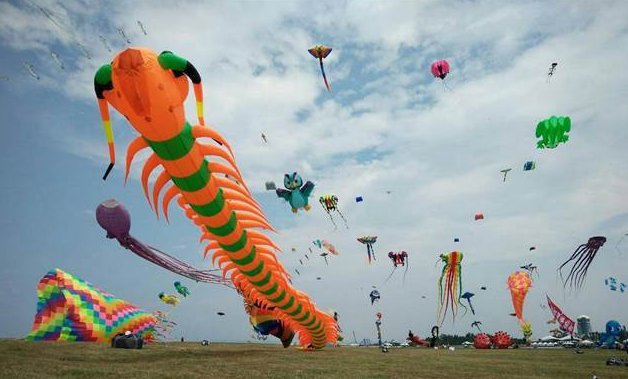 女童被风筝线卷飞具体是怎么回事?