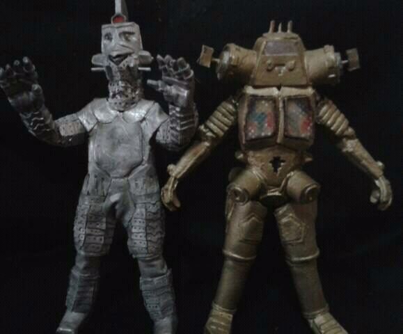 乌英达姆的介绍