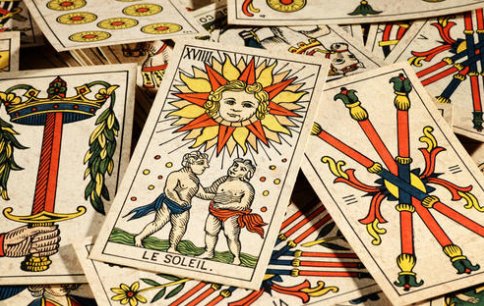 塔罗牌之中的“女祭司”代表什么？