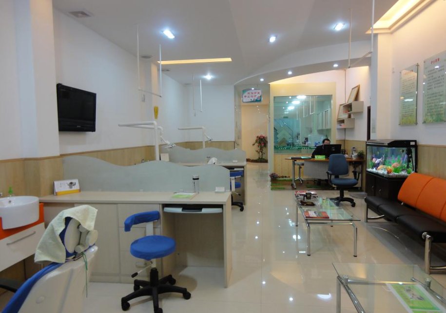 对于看牙科,私立口腔医院 公立口腔医院 公立医院牙科哪个更好？