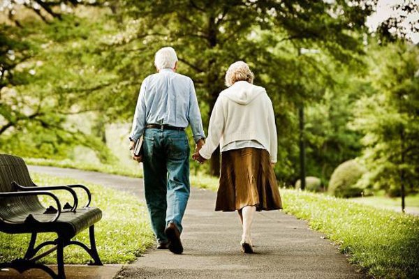 砀山县一位76岁老人为亡妻销户时崩溃大哭,这是真爱吗?