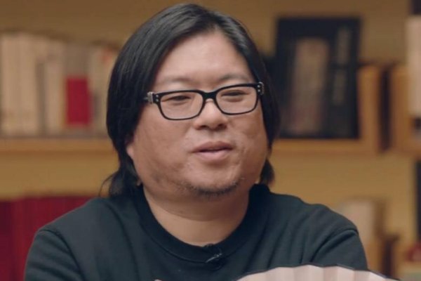 高晓松的几任老婆都是20多岁，为何婚姻都不长久？